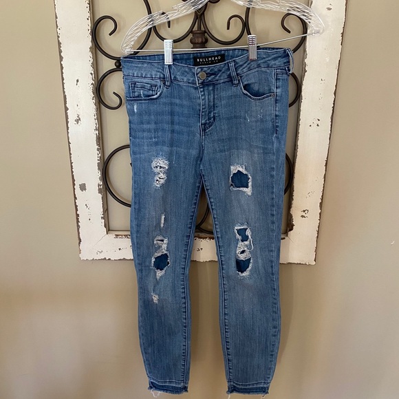 Vintage Rip and Repair Bullhead Jeans - Picture 2 of 8